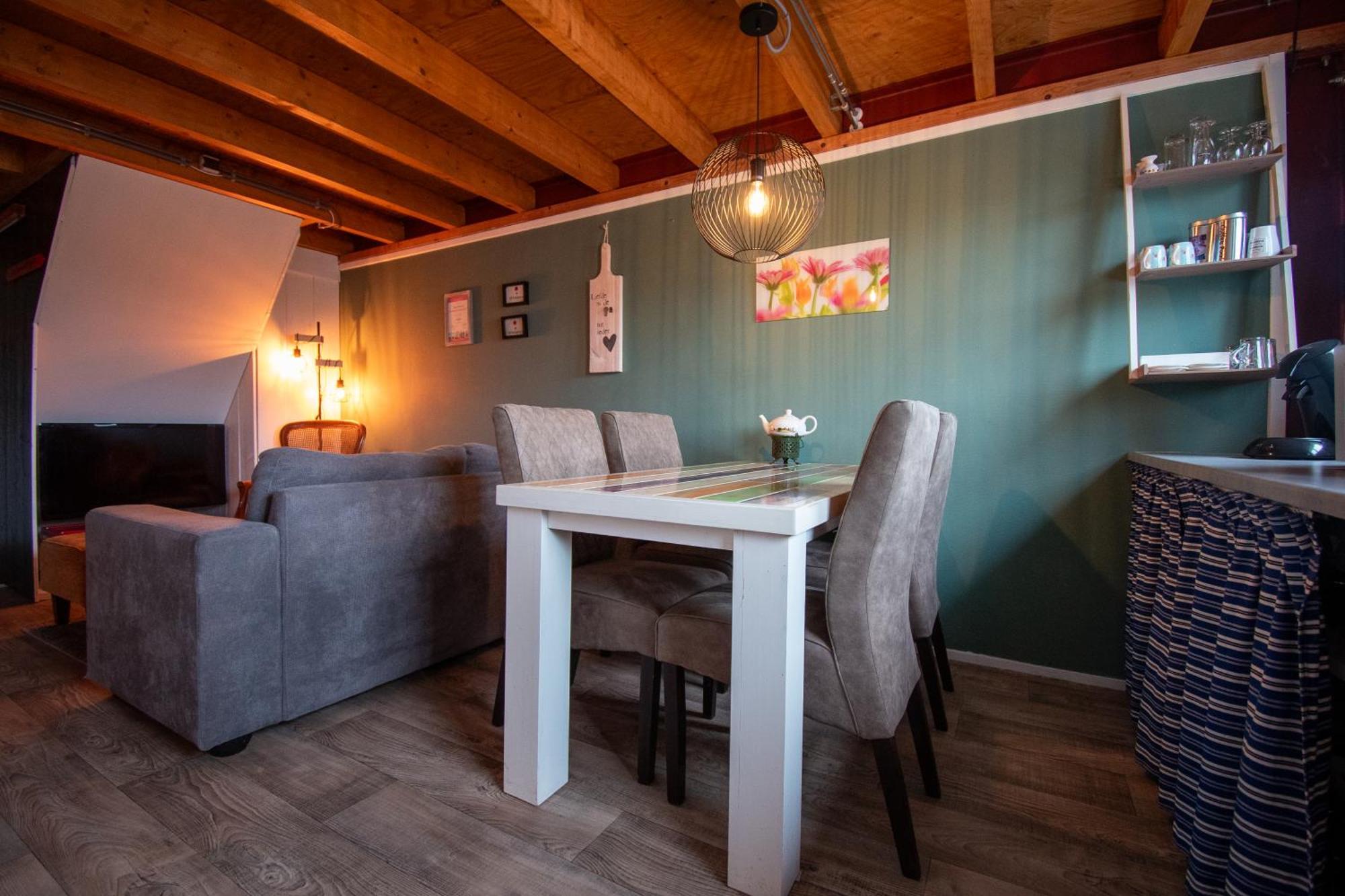 Sfeervol Appartement Het Knooppunt Nuis エクステリア 写真